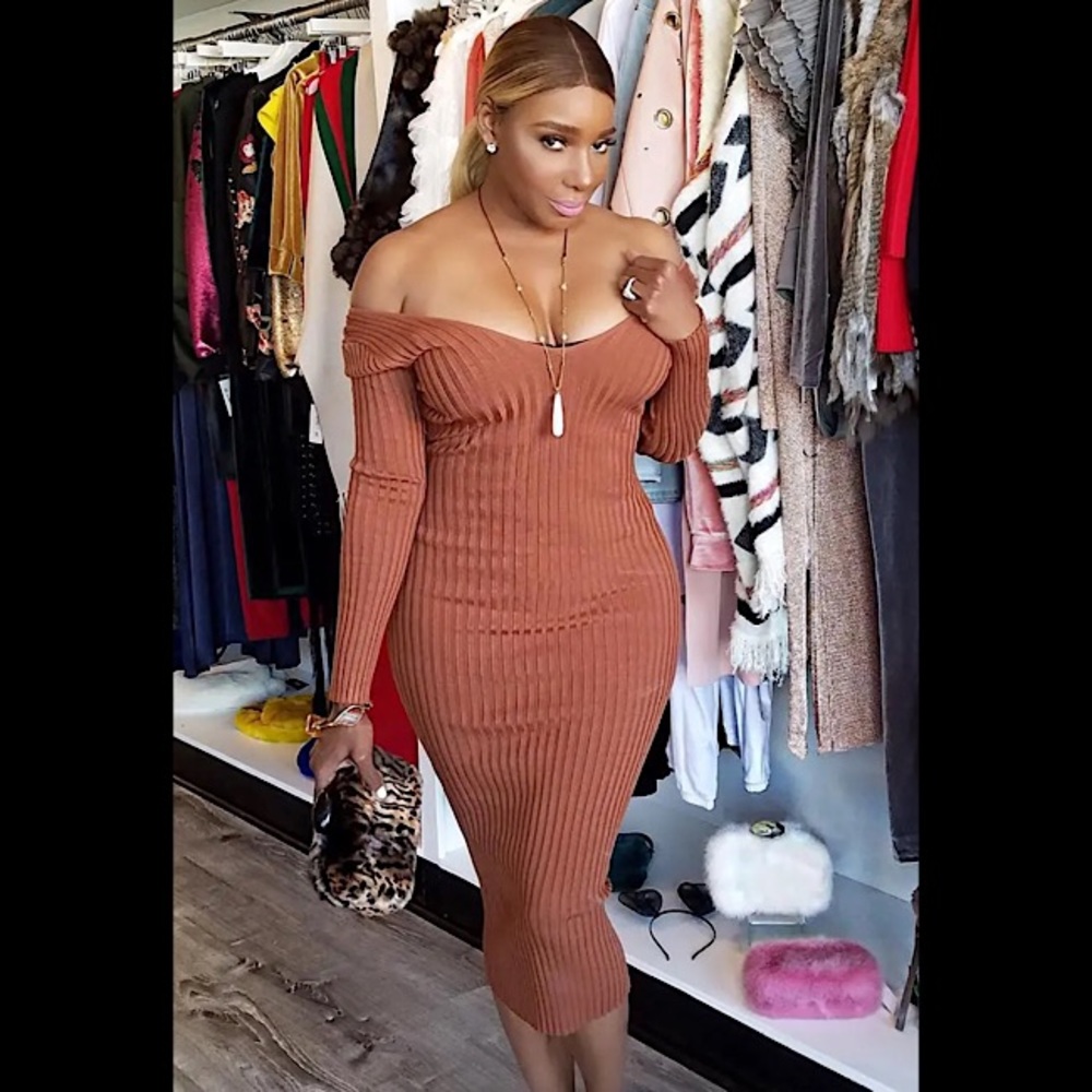 Ribbed Stretch Bodycon Midi